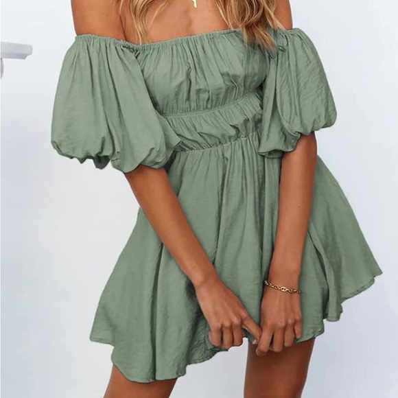 NWOT Sage Green Latern Sleeve dress - Picture 6 of 6